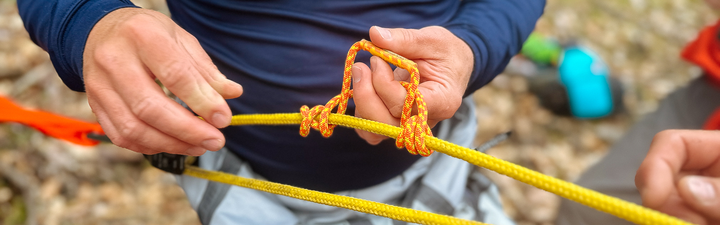 Ropework practice in a Rescue3 WRT Course