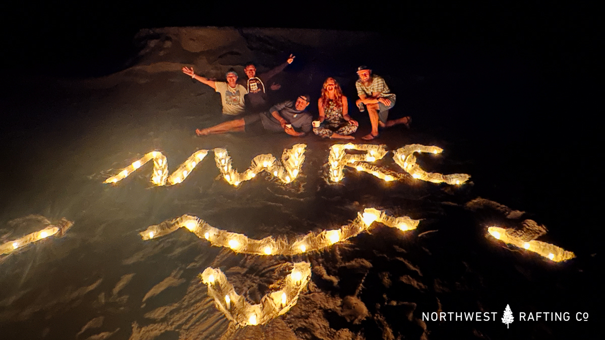 Having fun with sand and candles on the Puna Tseng Chhu